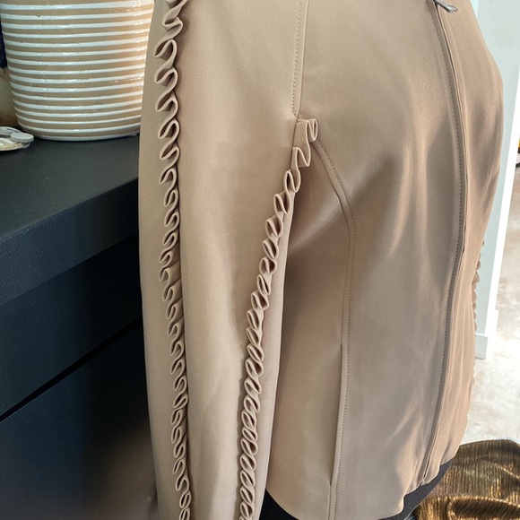 Banana Republic Olivia Palermo Beige Suit Jacket - Picture 4 of 14